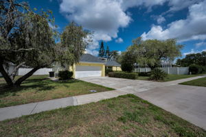 Front Exterior6