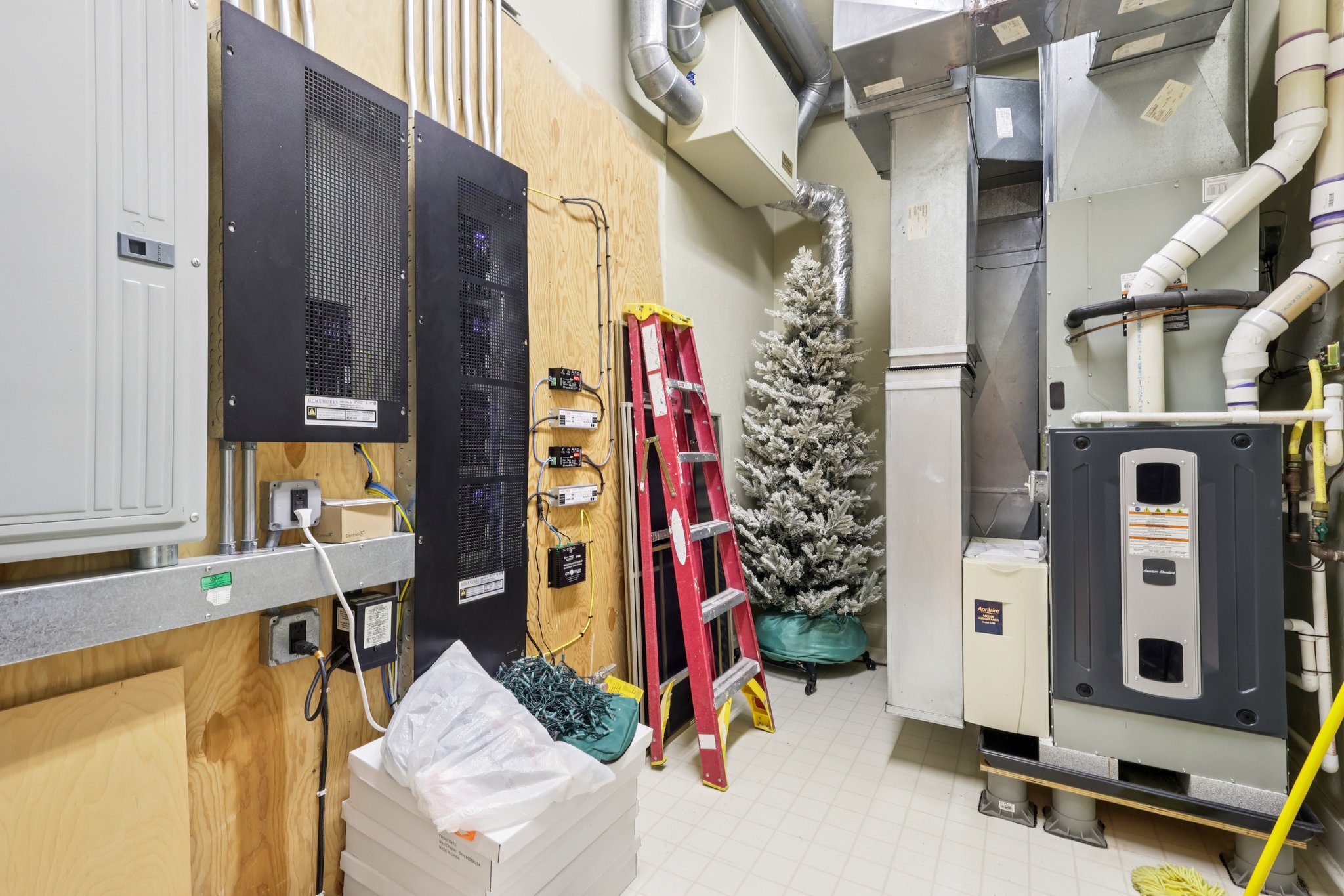 S Ridge Dr-S1209-048.jpg