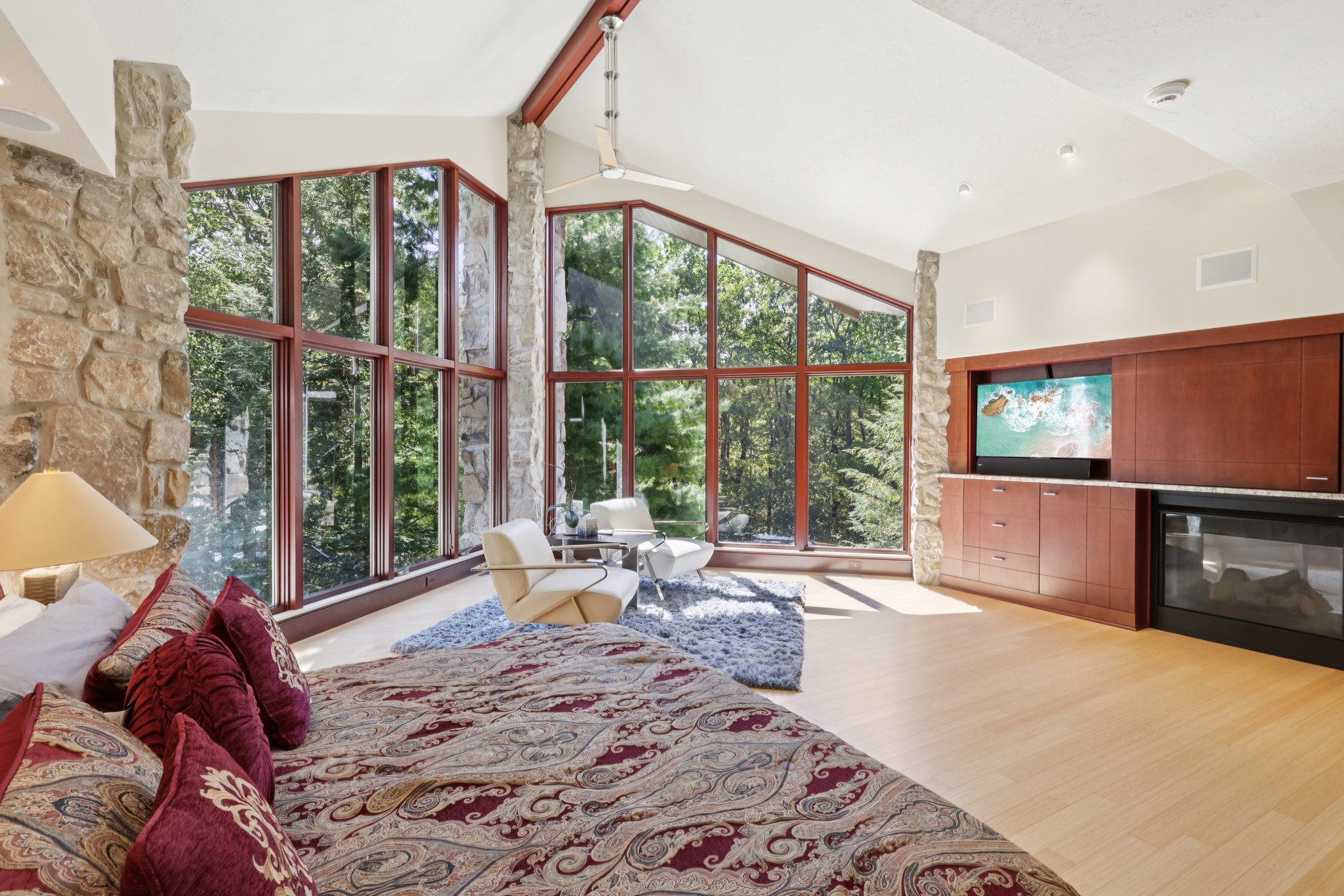 S Ridge Dr-S1209-057.jpg