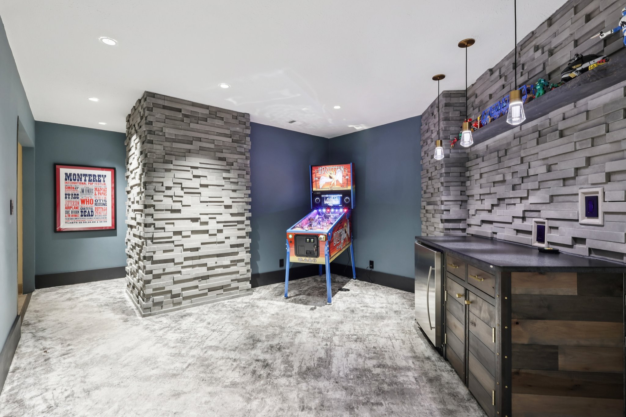 S Ridge Dr-S1209-075.jpg