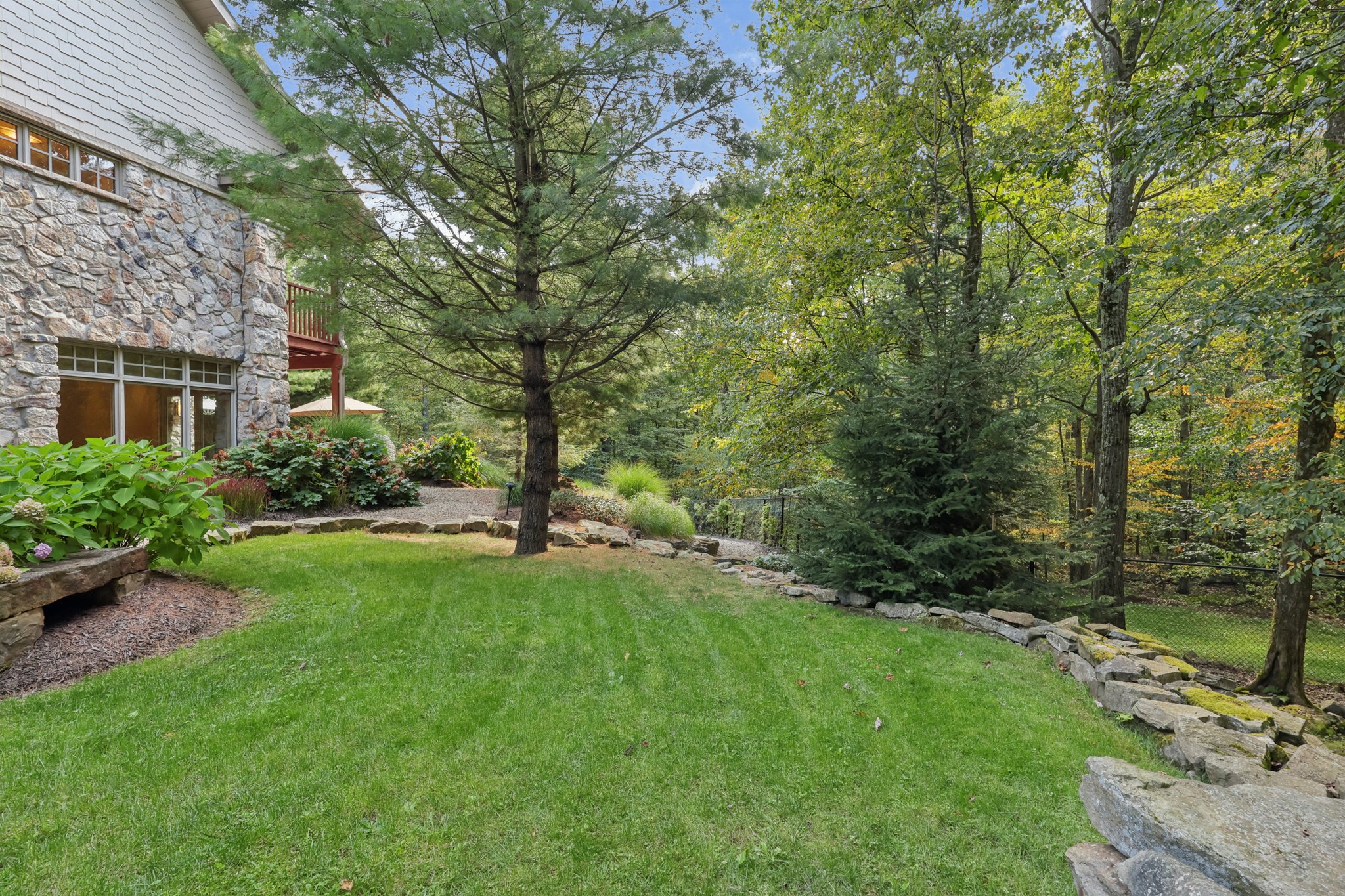 S Ridge Dr-S1209-094.jpg