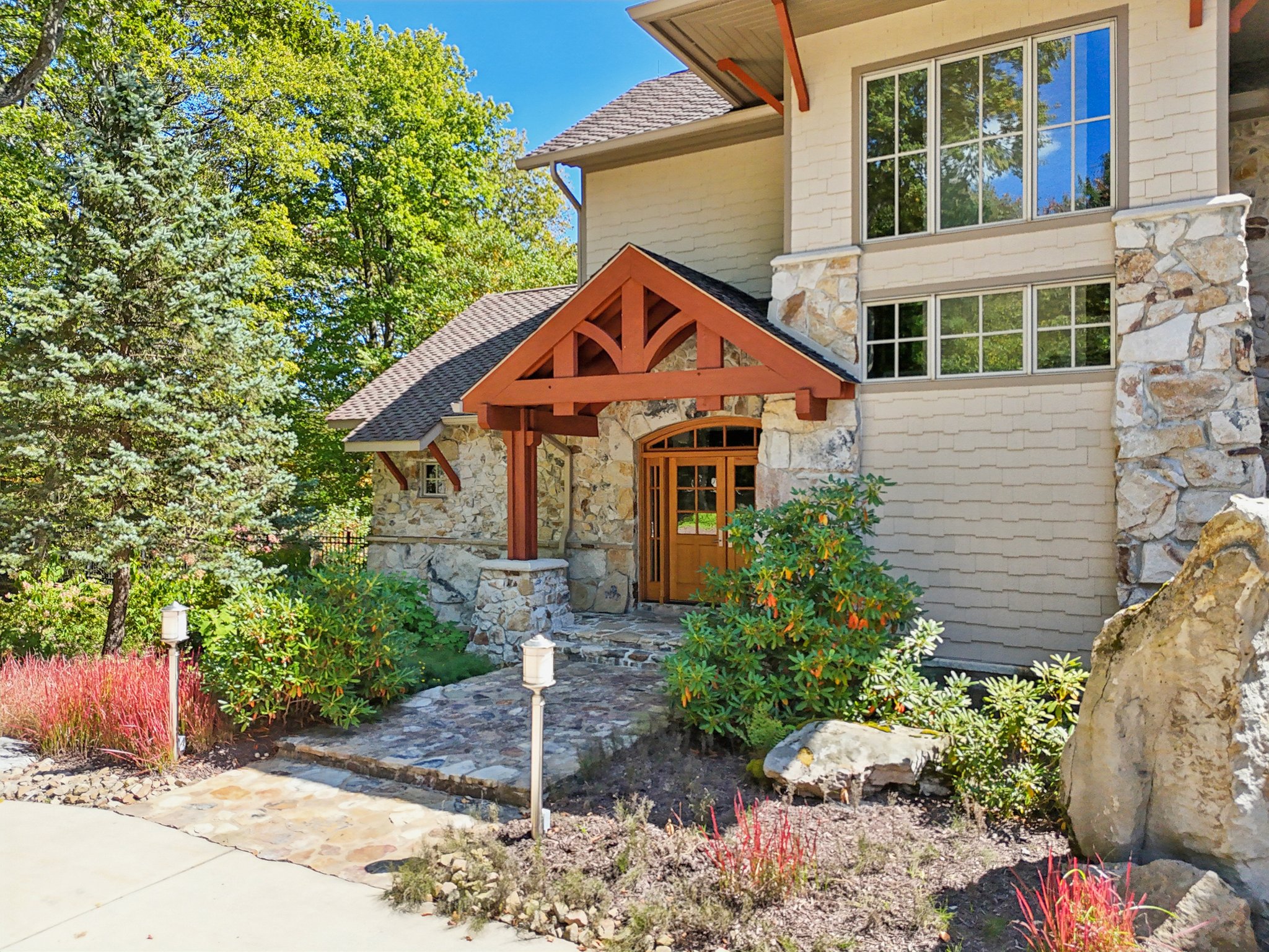 S Ridge Dr-S1209-106.jpg