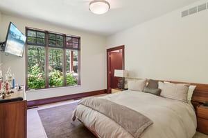 S Ridge Dr-S1209-042.jpg