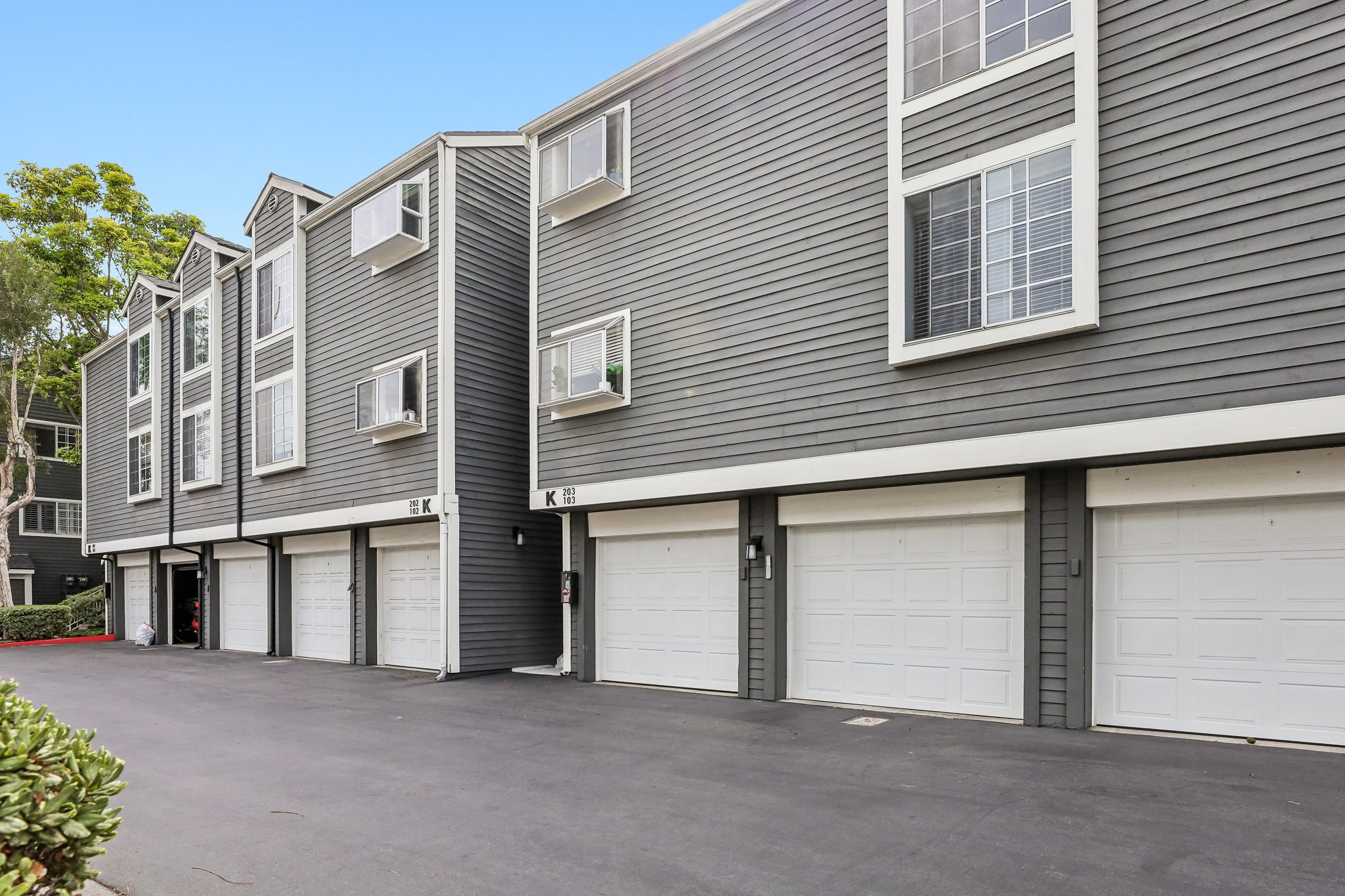 Vanguard Way K103-S1110-028.jpg