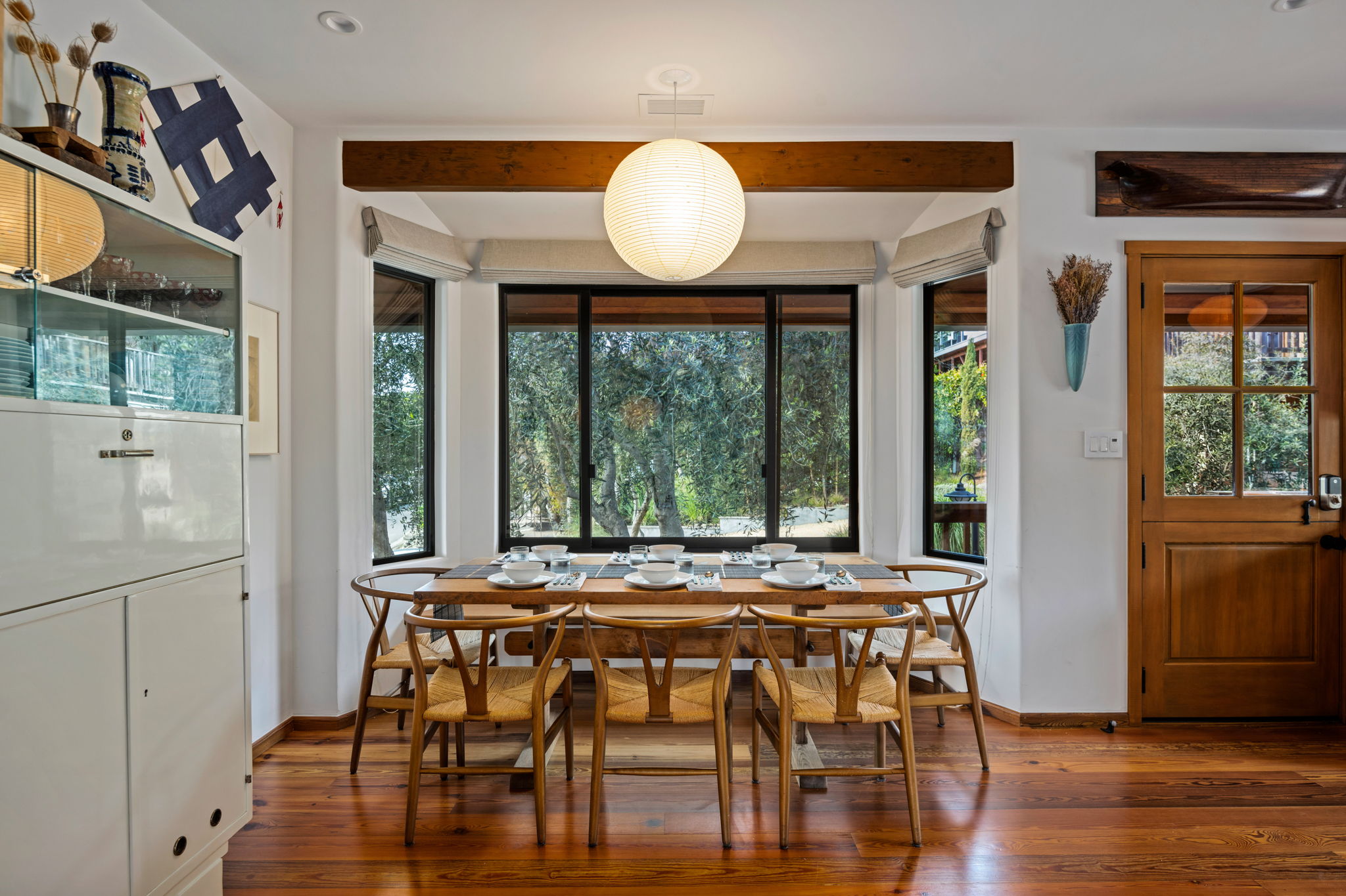 23 - ocean-view-dining