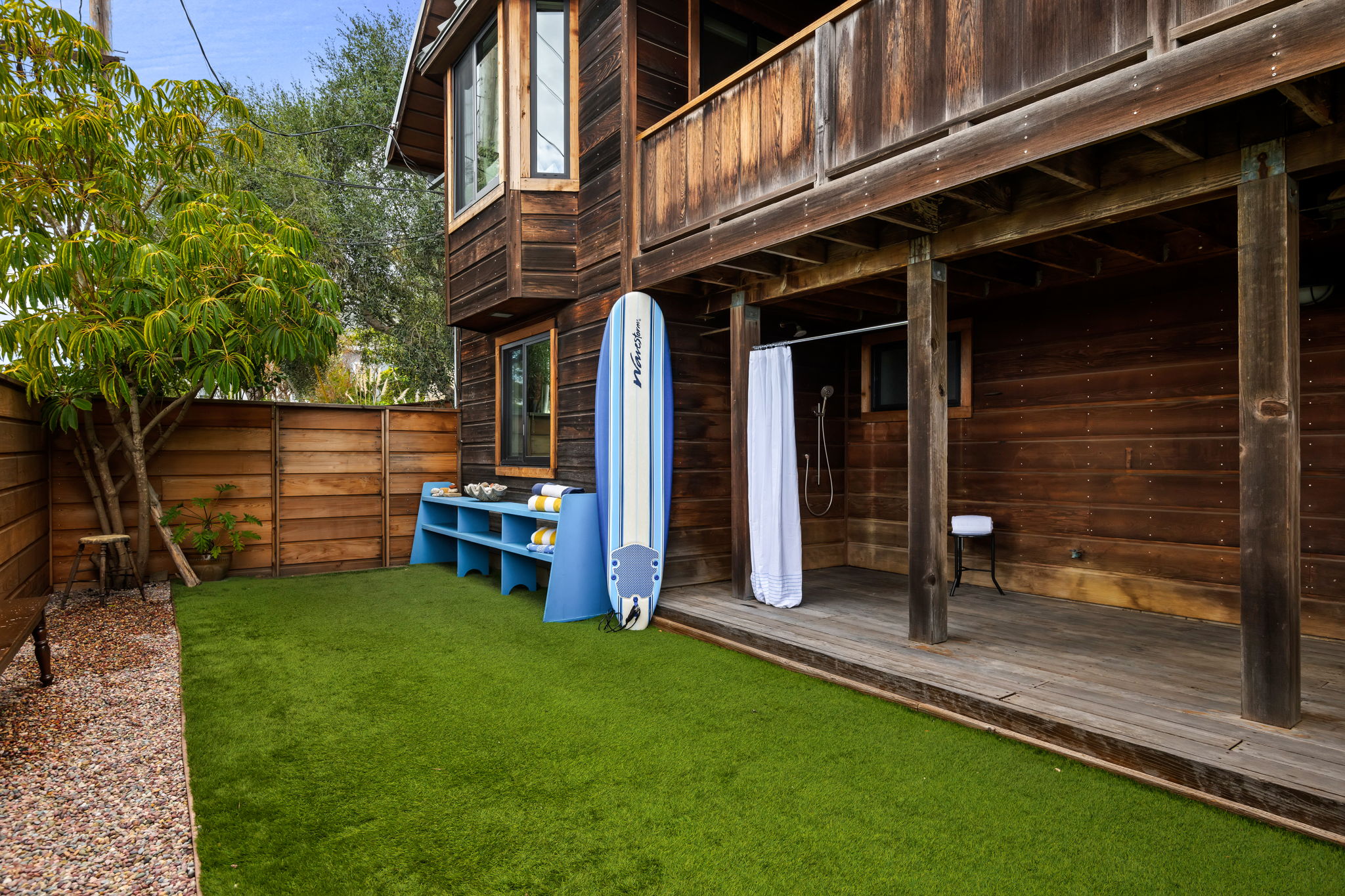 52 - ocean-view-studio-yard