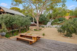 21 - ocean-view-deck-back-yard