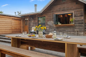 23 - ocean-view-outdoor-dining