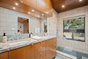 36 - ocean-view-primary-bathroom
