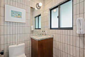 39 - ocean-view-bathroom-2