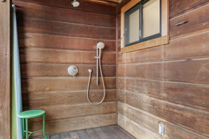 49 - ocean-view-studio-outdoor-shower