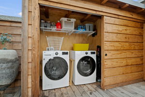 50 - ocean-view-laundry