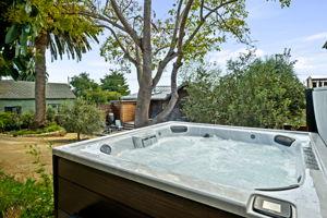 14 - ocean-view-hot-tub