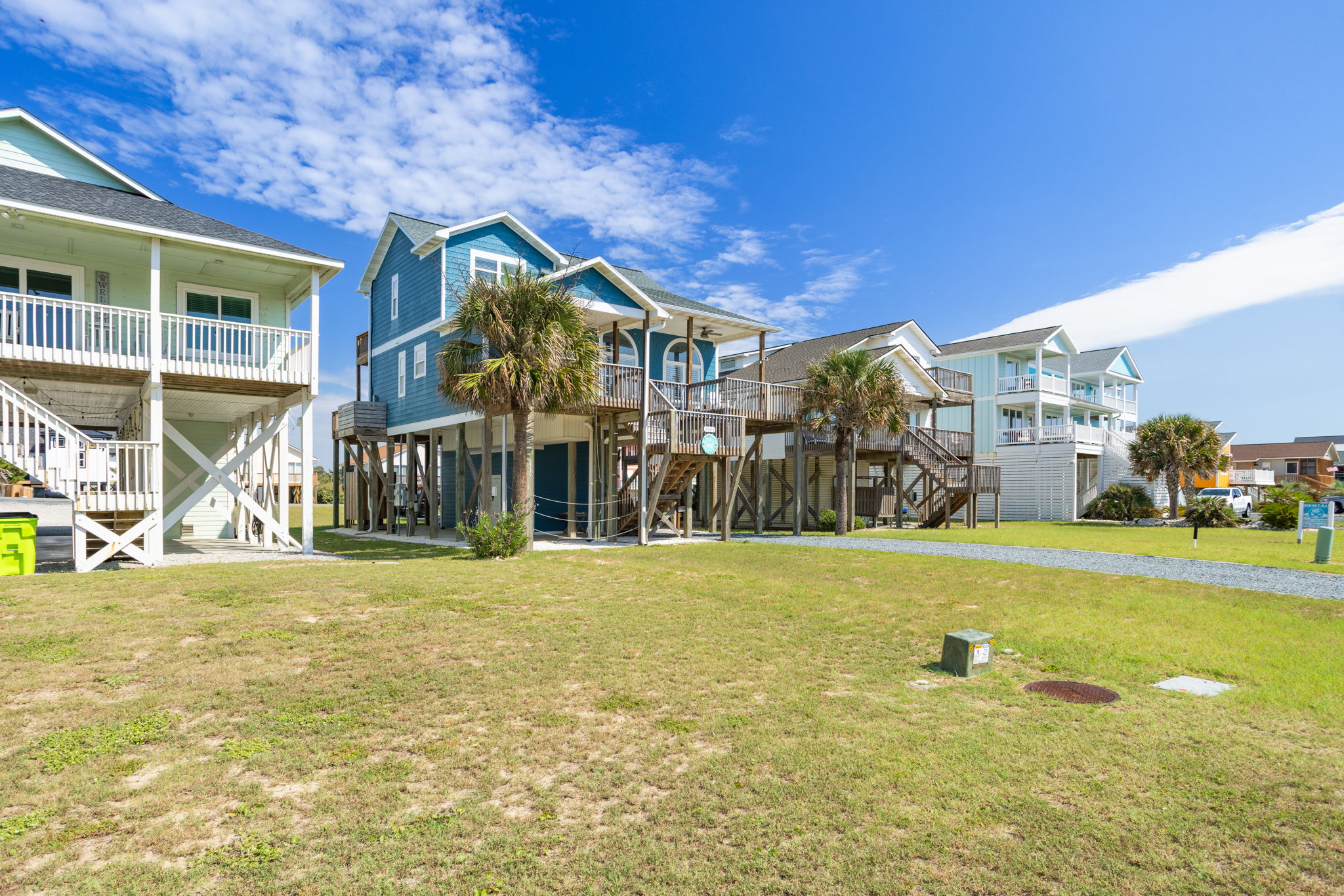 2330 W Beach Dr-4
