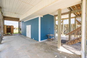 2330 W Beach Dr-5