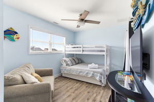 2330 W Beach Dr-27
