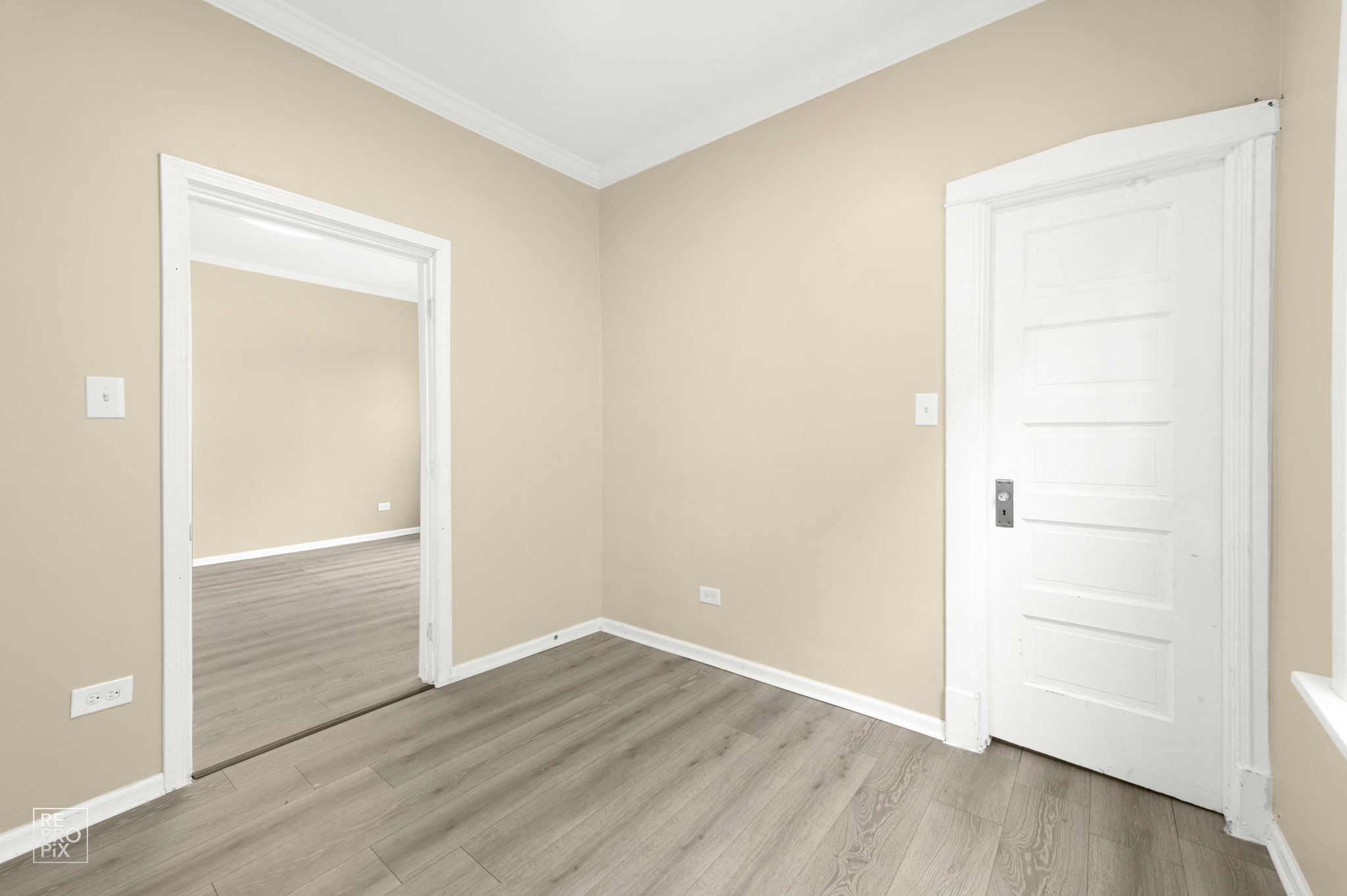 2331 Highland Ave, Berwyn, IL 60402_003