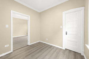 2331 Highland Ave, Berwyn, IL 60402_003