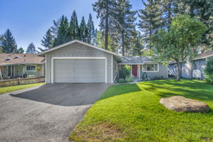 2332 Oregon Ave