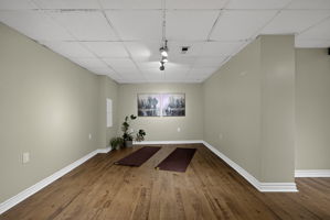  Photo 43