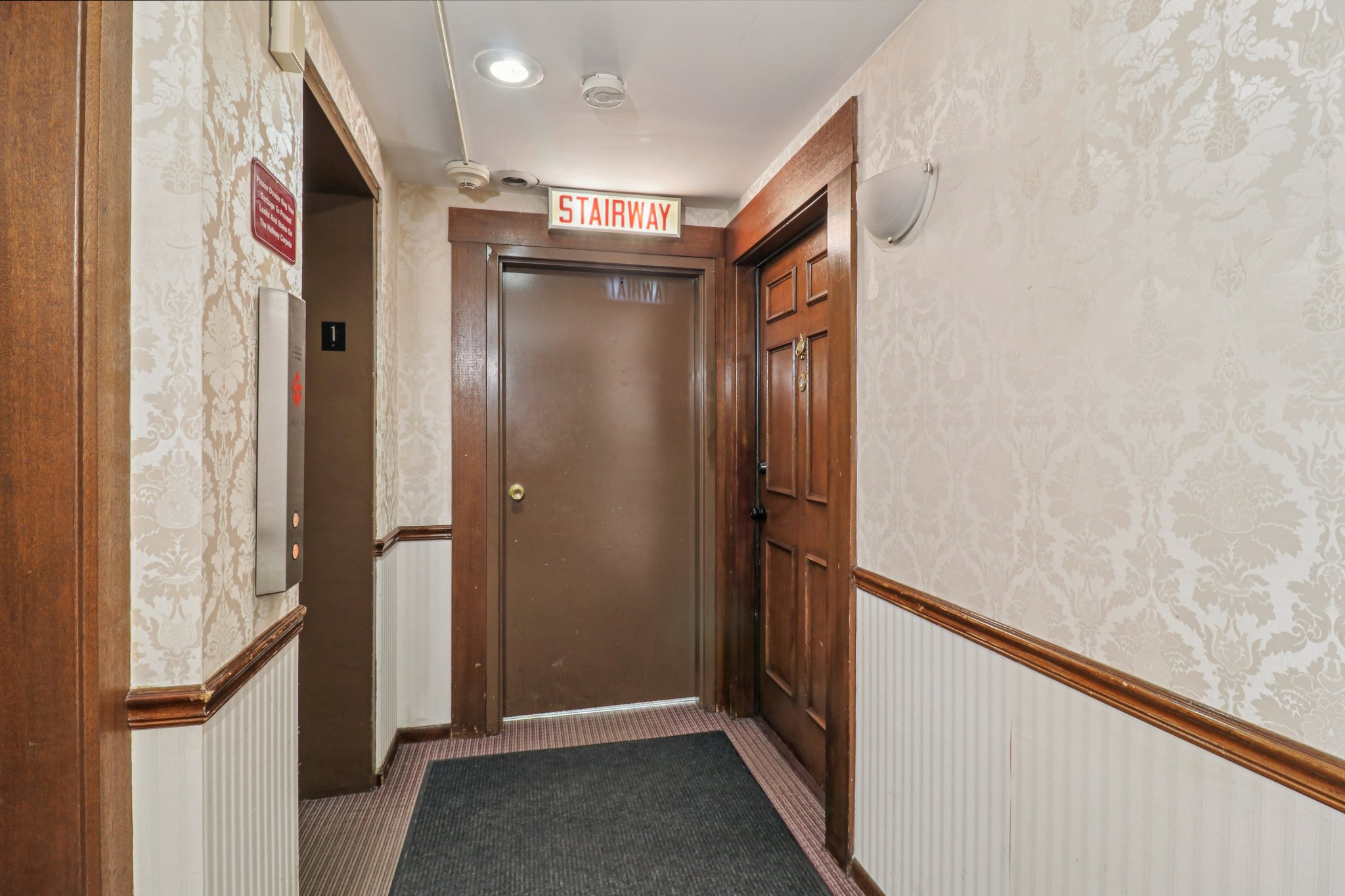 N Neva Ave 101C-S2103-005.jpg