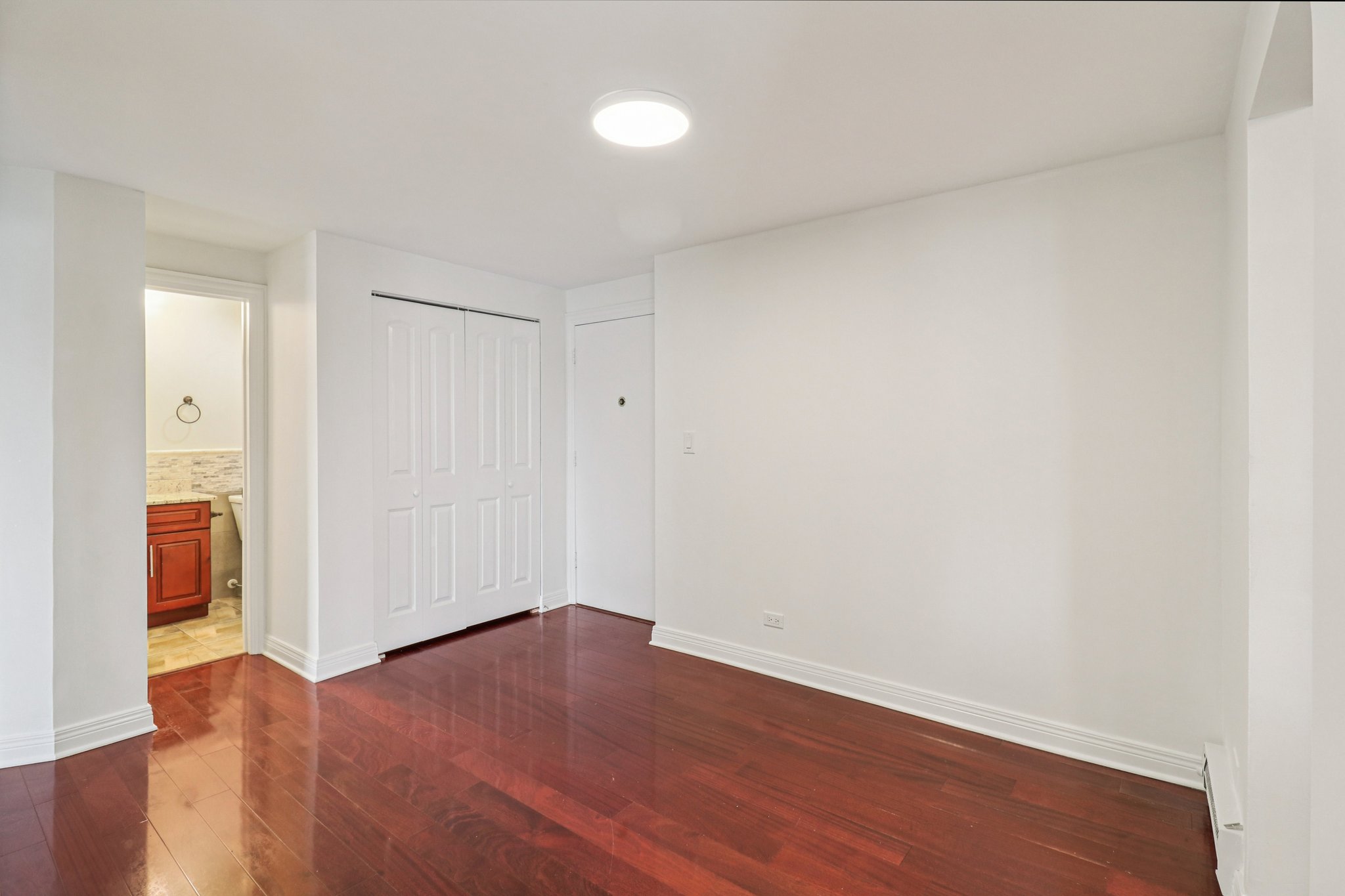 N Neva Ave 101C-S2103-007.jpg