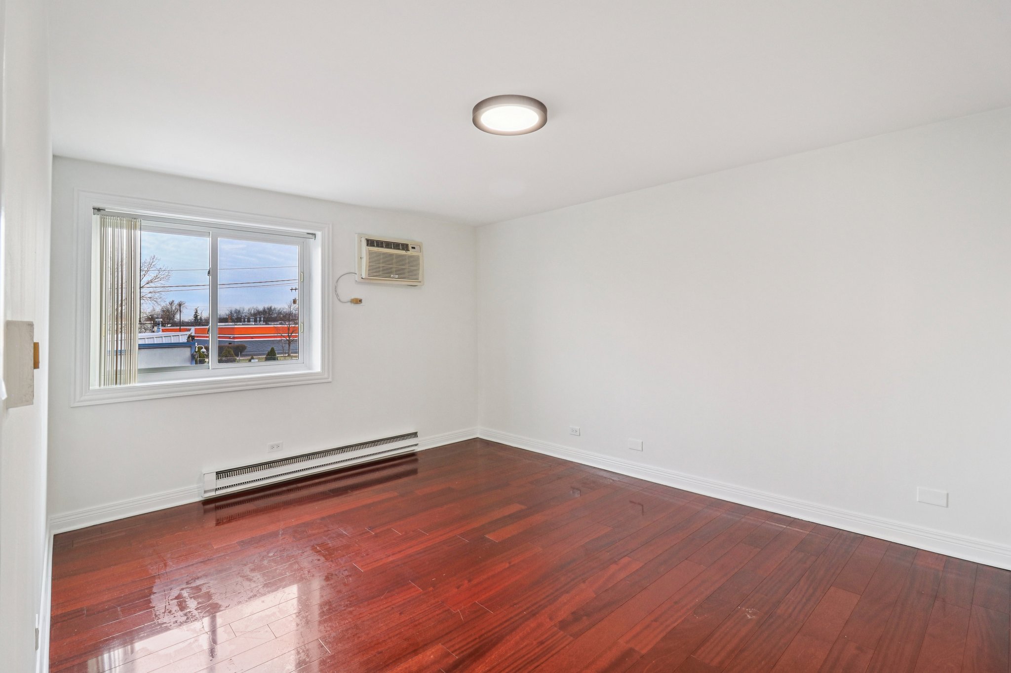 N Neva Ave 101C-S2103-019.jpg