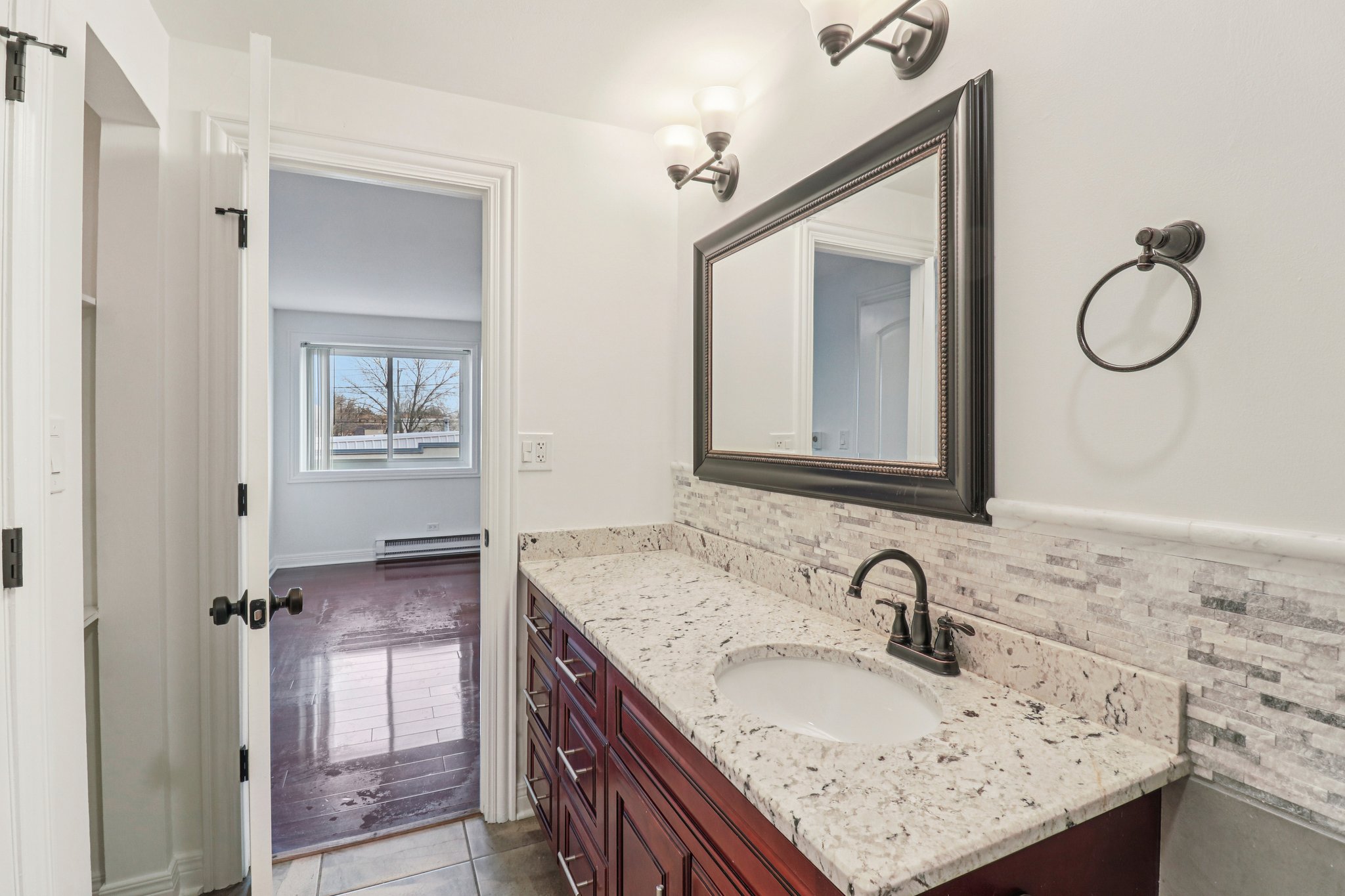 N Neva Ave 101C-S2103-023.jpg