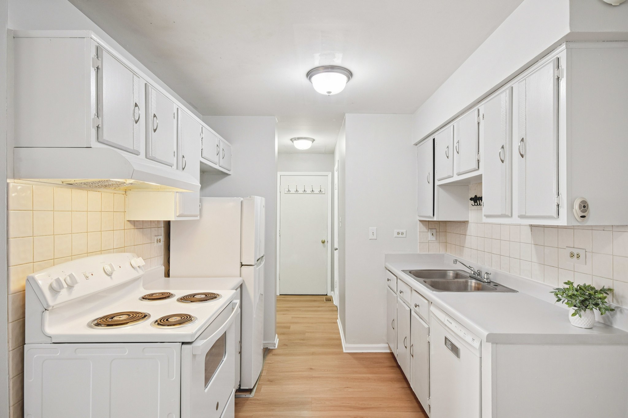 Oxhill Ct-S0302-014.jpg