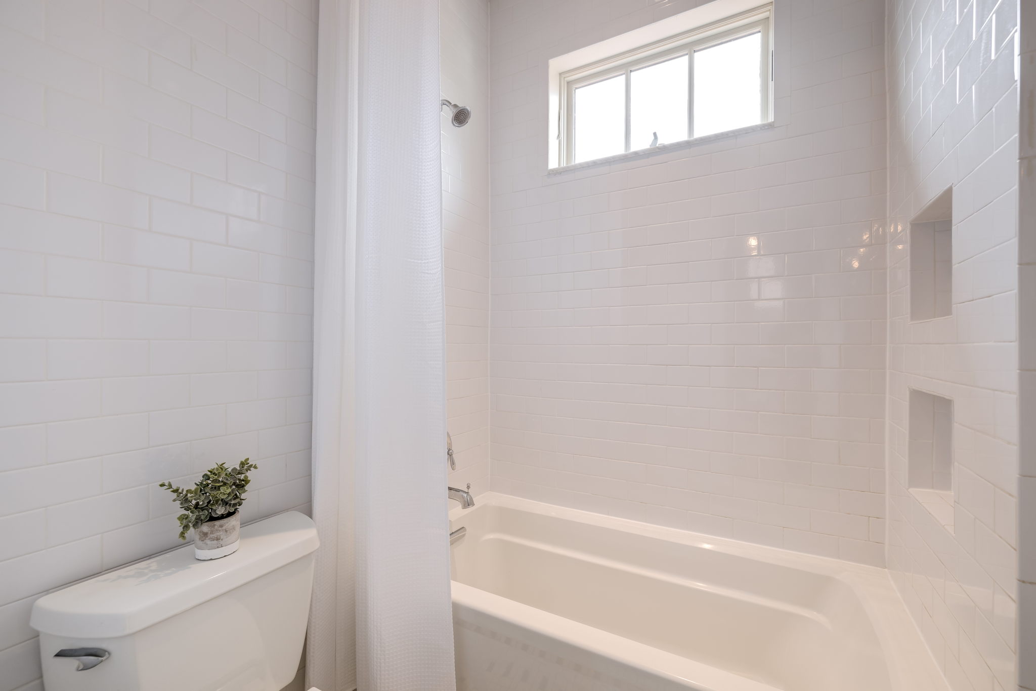 00087_M1A2751_2_3_4_2333 Trott Ave, Vienna, VA 22181 Rebecca Rushforth