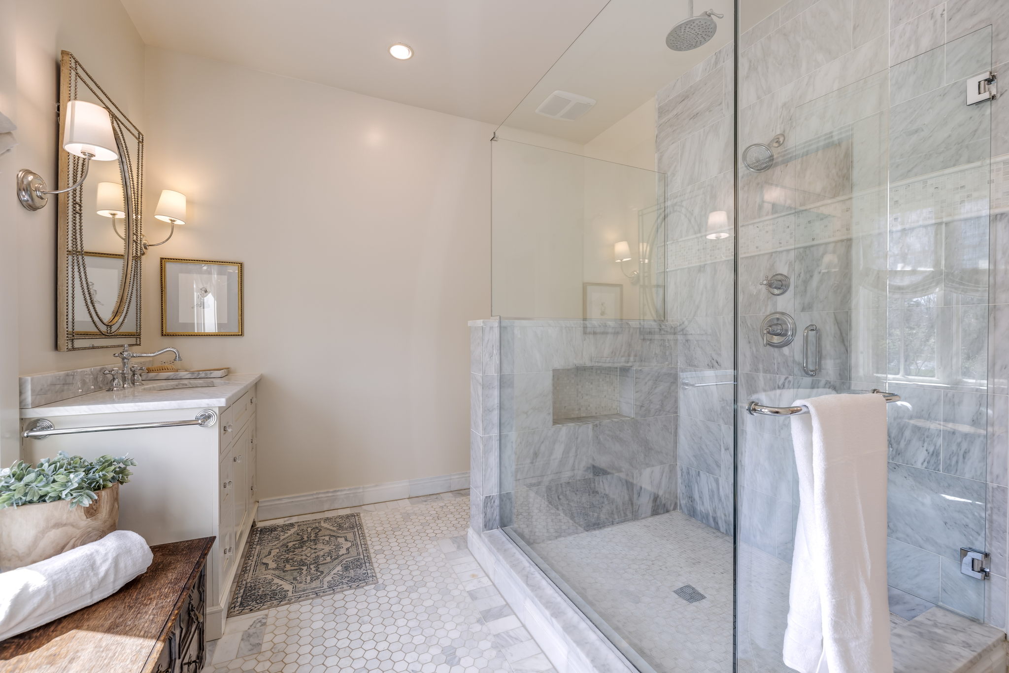 00109_M1A2856_7_8_9_2333 Trott Ave, Vienna, VA 22181 Rebecca Rushforth