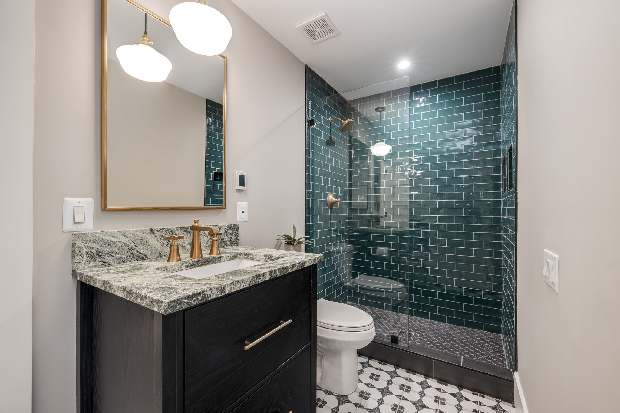 00118_M1A2372_3_4_5_2333 Trott Ave, Vienna, VA 22181 Rebecca Rushforth