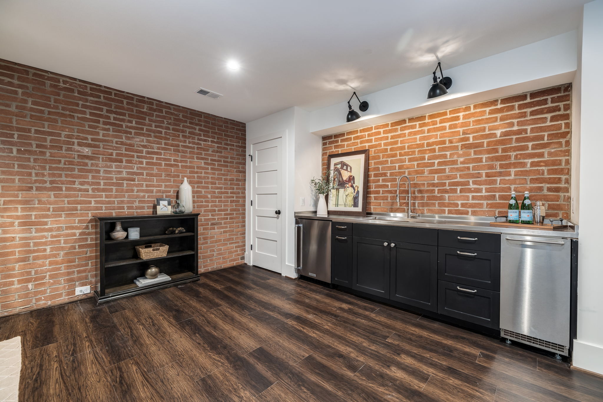 00133_M1A2437_38_39_40_2333 Trott Ave, Vienna, VA 22181 Rebecca Rushforth