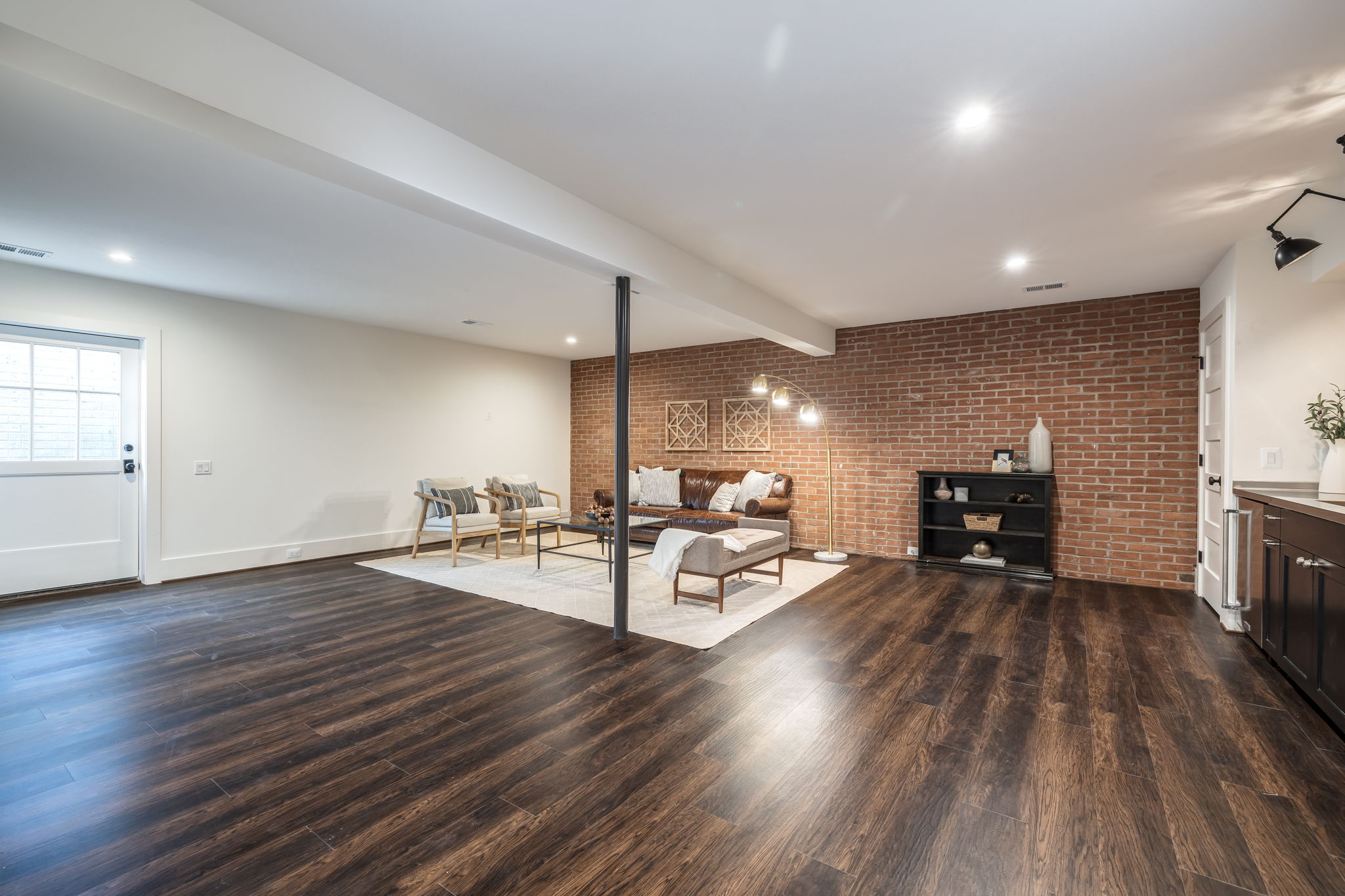 00125_M1A2405_6_7_8_2333 Trott Ave, Vienna, VA 22181 Rebecca Rushforth