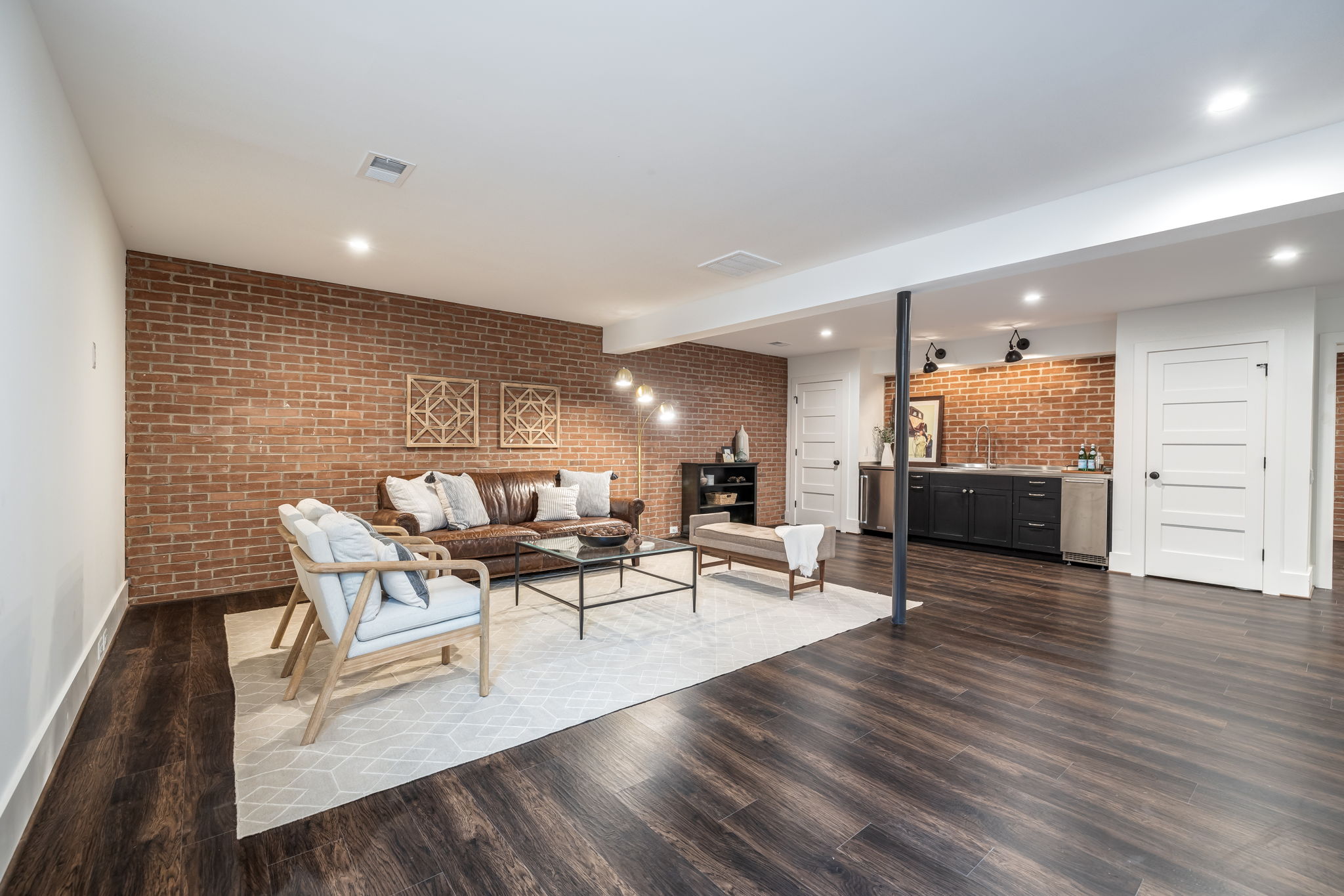 00130_M1A2425_6_7_8_2333 Trott Ave, Vienna, VA 22181 Rebecca Rushforth