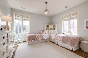 00091_M1A2771_2_3_4_2333 Trott Ave, Vienna, VA 22181 Rebecca Rushforth