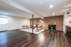 00126_M1A2409_10_11_12_2333 Trott Ave, Vienna, VA 22181 Rebecca Rushforth