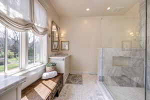 00112_M1A2868_69_70_71_2333 Trott Ave, Vienna, VA 22181 Rebecca Rushforth