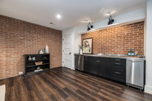 00133_M1A2437_38_39_40_2333 Trott Ave, Vienna, VA 22181 Rebecca Rushforth