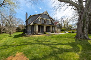 00010_M1A2946_2333 Trott Ave, Vienna, VA 22181 Rebecca Rushforth