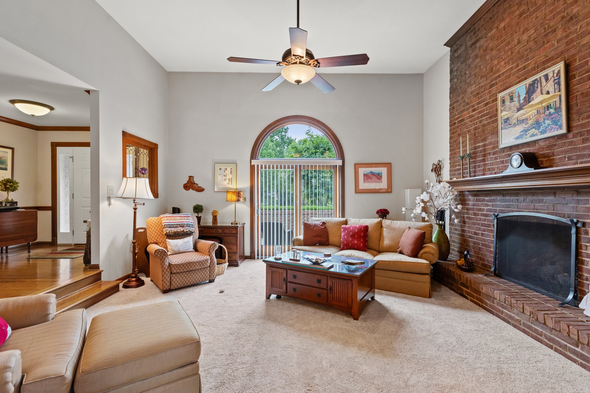 2333 Woodfield Cir, Lexington, KY 40515 Pending Media