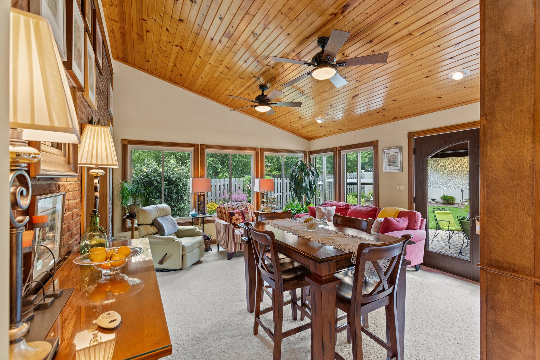 2333 Woodfield Cir, Lexington, KY 40515 Pending Media