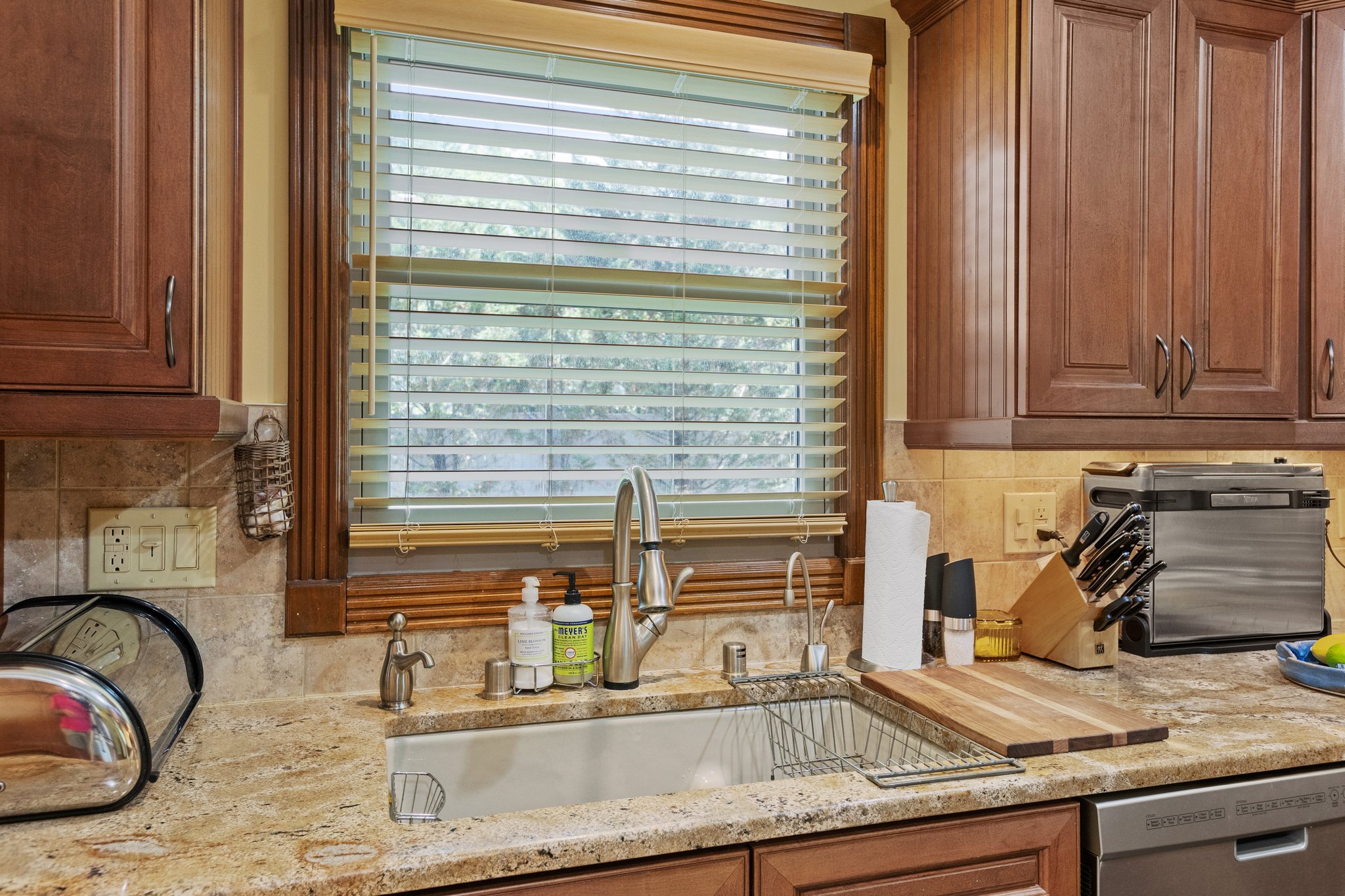 2333 Woodfield Cir, Lexington, KY 40515 Pending Media