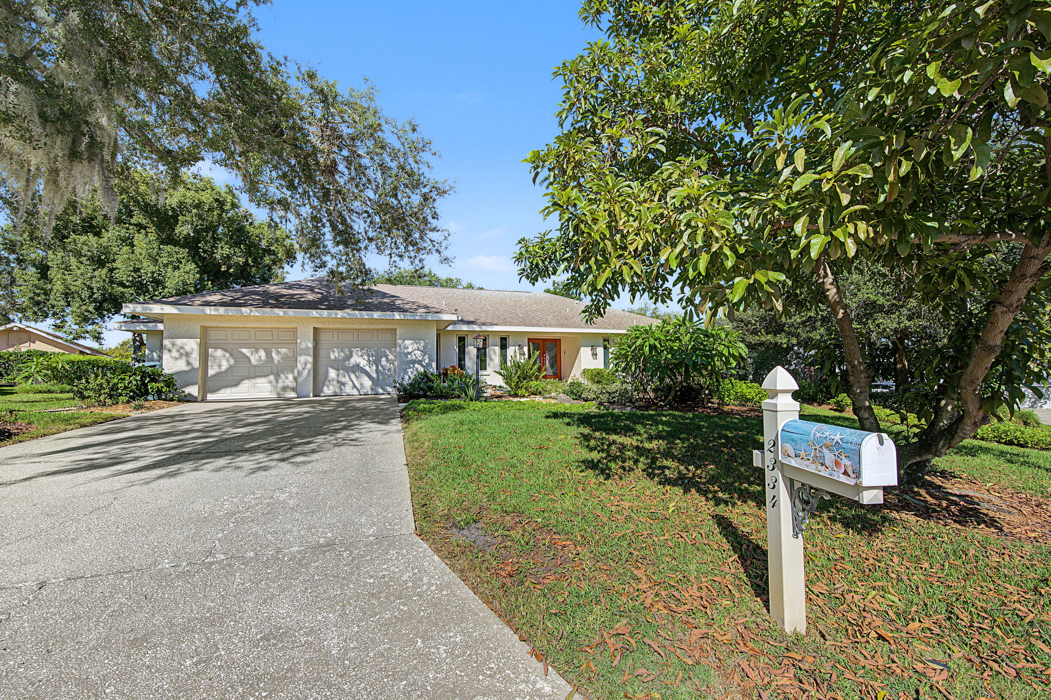 Front Exterior7