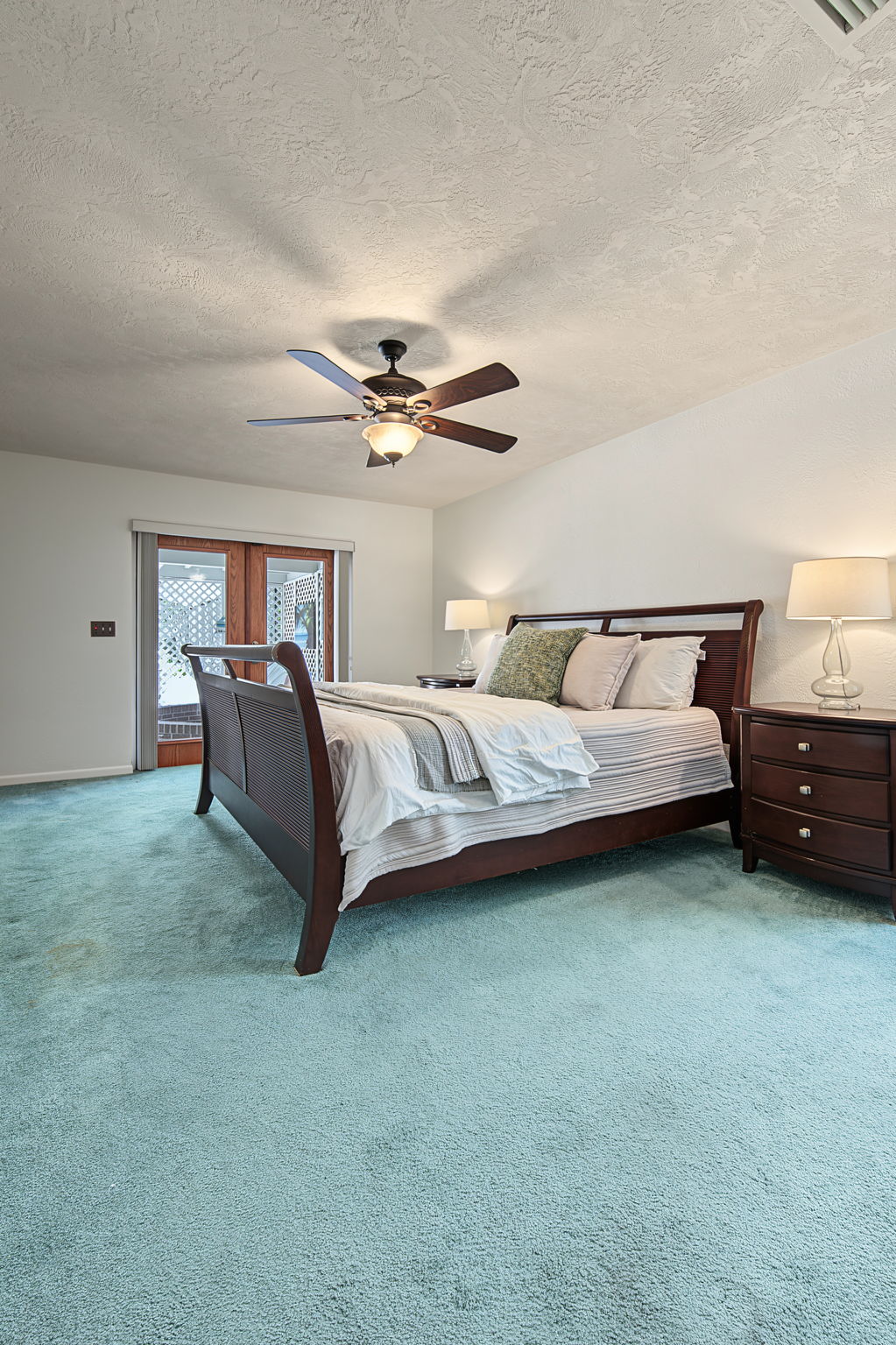 Primary Bedroom1b