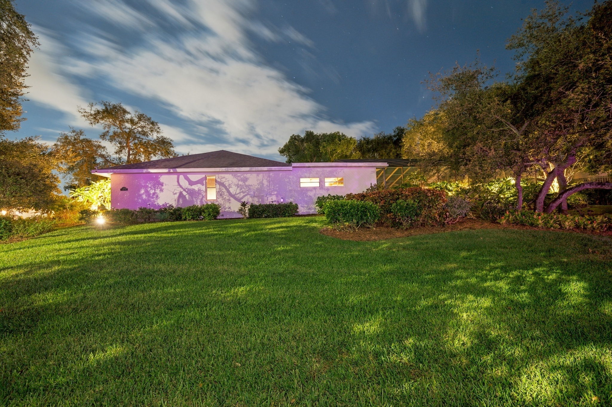 Side Exterior21