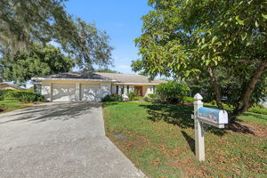 Front Exterior7