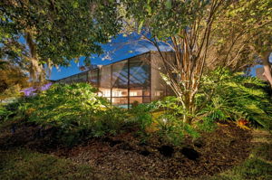 Side Exterior22