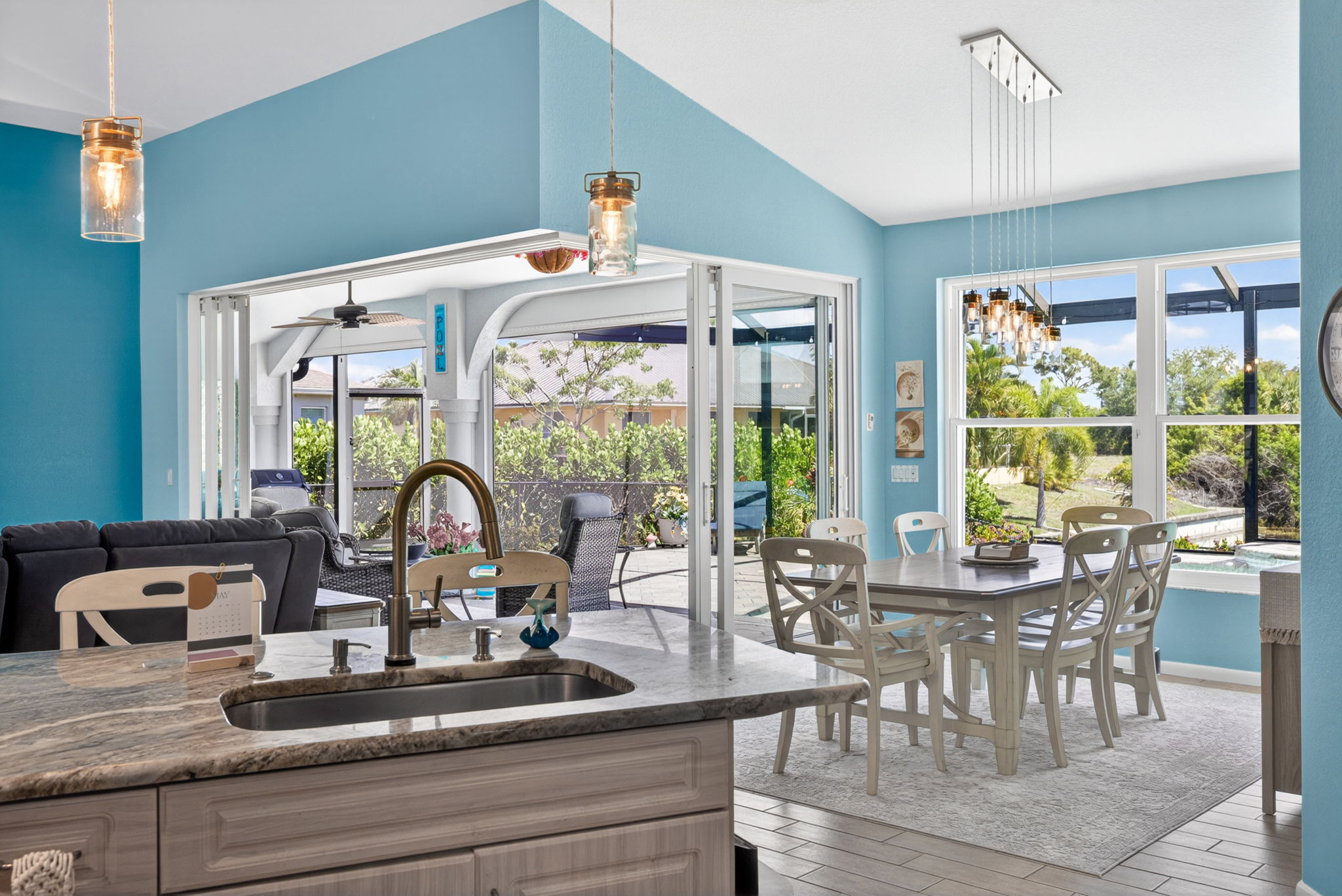 Dining Room 4