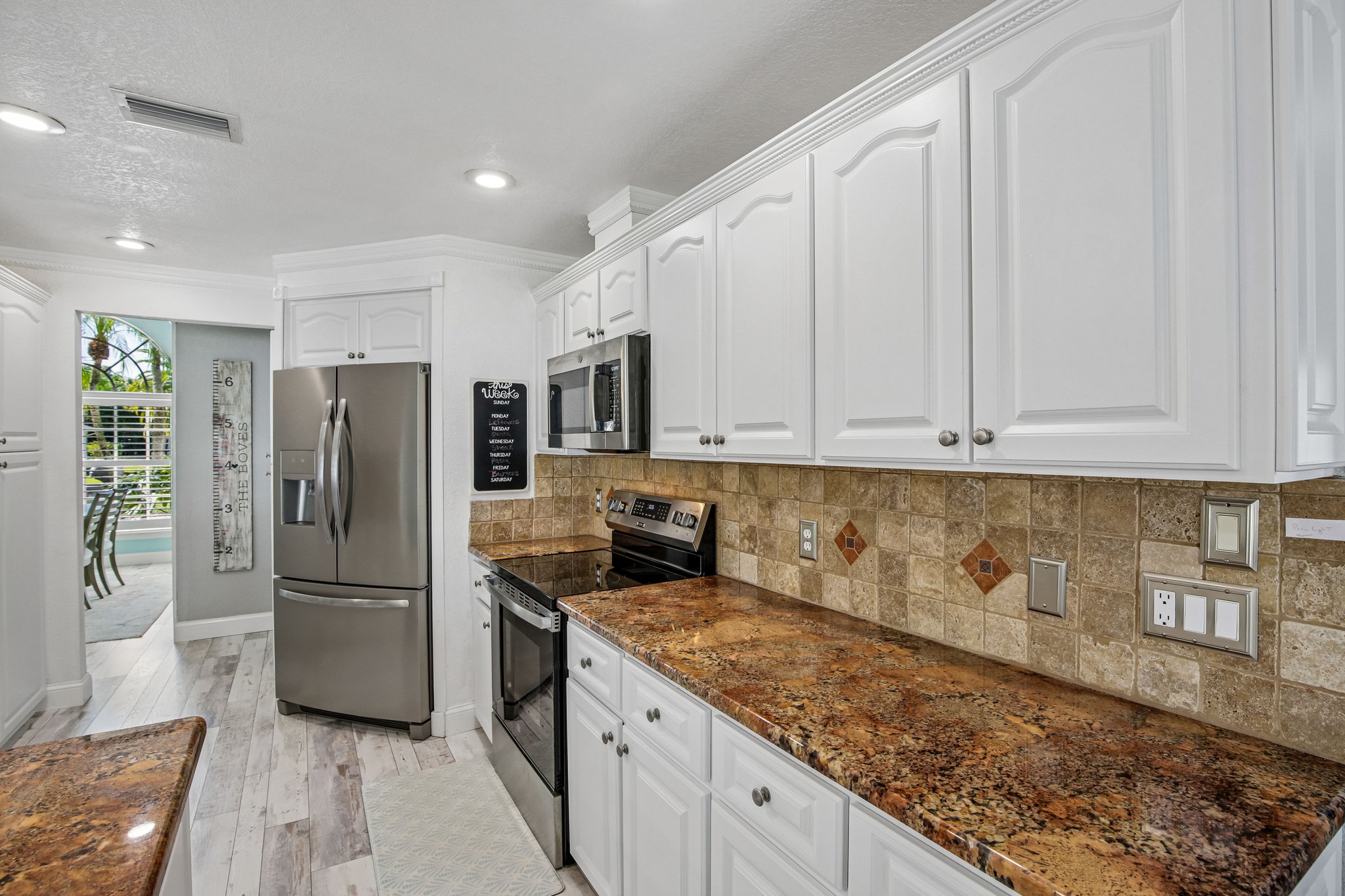 Painter Ave-S2410-015.jpg